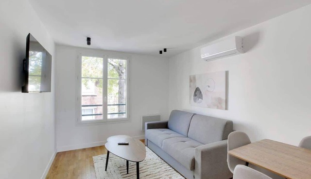 Cosy, lumineux et climatisé - proche Paris