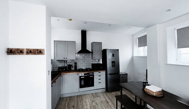 Cosy & Luxury 2BR Flat in Calverton