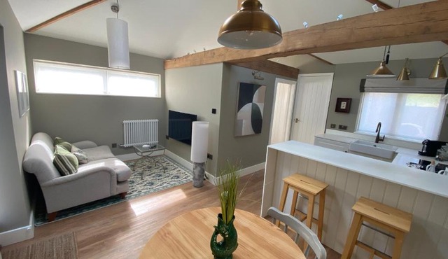 Cosy Luxury Cotswold Retreat