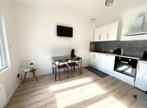 Cosy Maisonette à St-Dizier avec Parking Inclus - FR-1-870-6