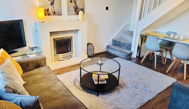 Cosy Manchester Home|Free Wi-fi & Parking