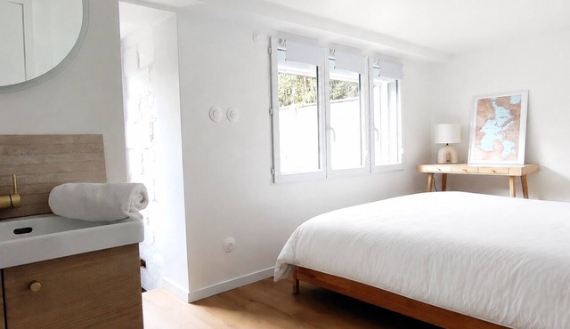 Cosy mini-suite with private shower, garden & terrace - near Paris/Disney