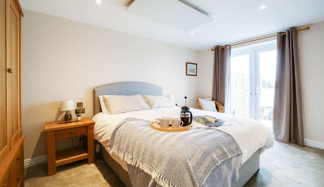 Cosy modern barn conversion for couples in nature. For Falmouth & beaches