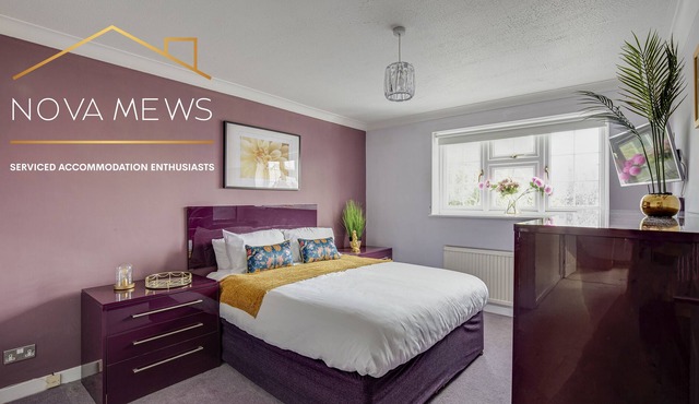 Cosy, modern house near Legoland, Windsor & Heathrow