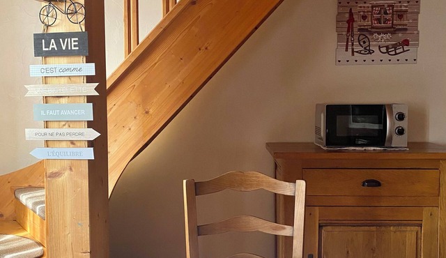 Cosy nest in Théus with panoramic view