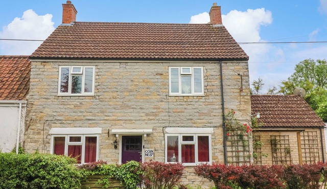 COSY NEST, pet friendly, with a garden in Glastonbury