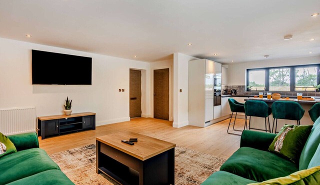 Cosy Nook Three - Three Bedroom Apartment, Sleeps 6