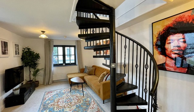 Cosy Oasis in the Heart of Clifton Village