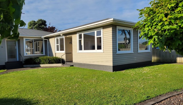 Cosy one bedroom house on quiet cul-de-sac