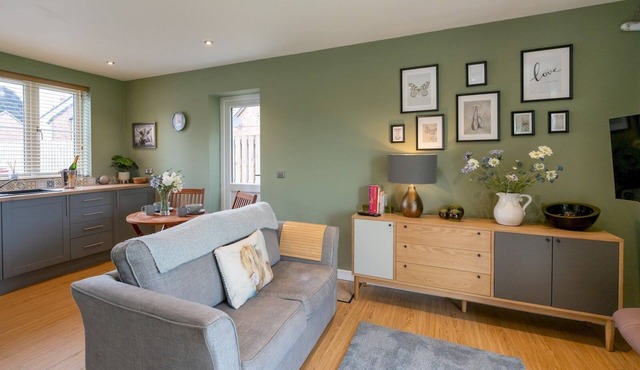 *Cosy, peaceful and modern ground floor apartment* - Pass the Keys