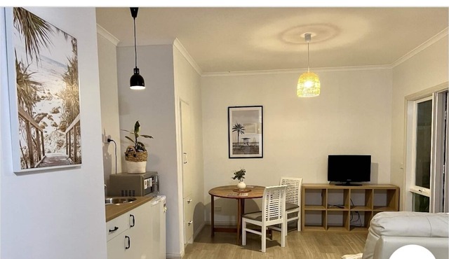 Cosy peaceful coastal retreat close to beaches