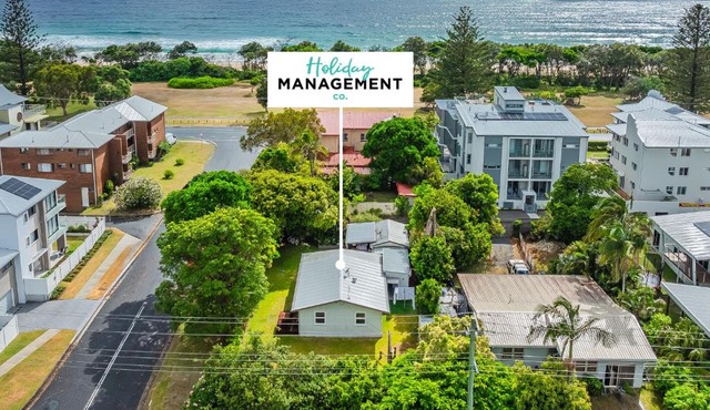 Cosy Pet Friendly Beach House