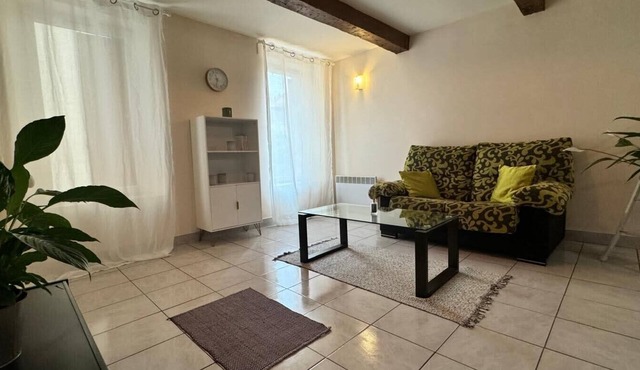 Cosy, quiet apartment near the Old Port
