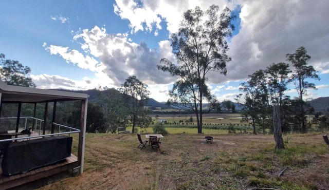 Cosy Quiet Retreat and Stunning Valley Views