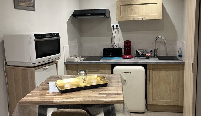 Cosy, quiet studio with outdoor jacuzzi