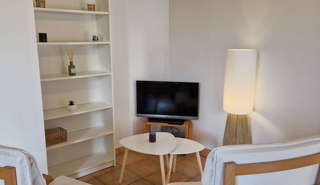 Cosy, renovated country house in a quiet location with private garden