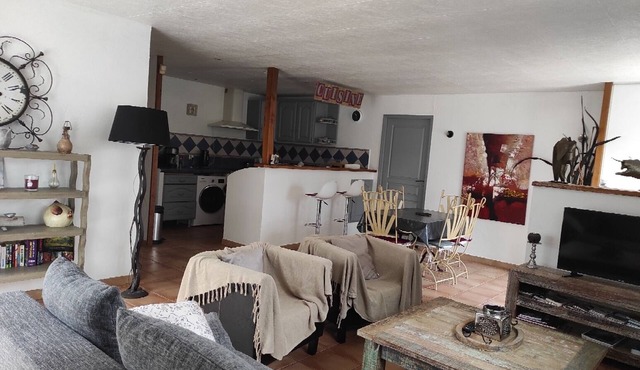 Cosy rental at the foot of the Alpilles