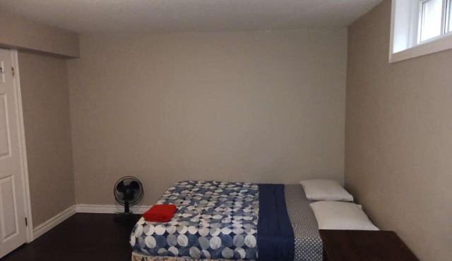 Cosy Romantic and Cost Effective Stay in Kitchener