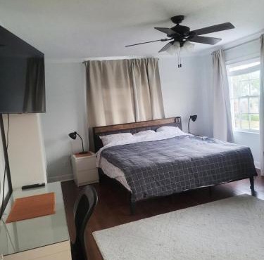 Cosy room and paradise garden