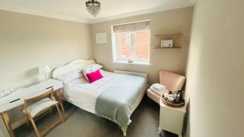 Cosy room near Poole, Dorset