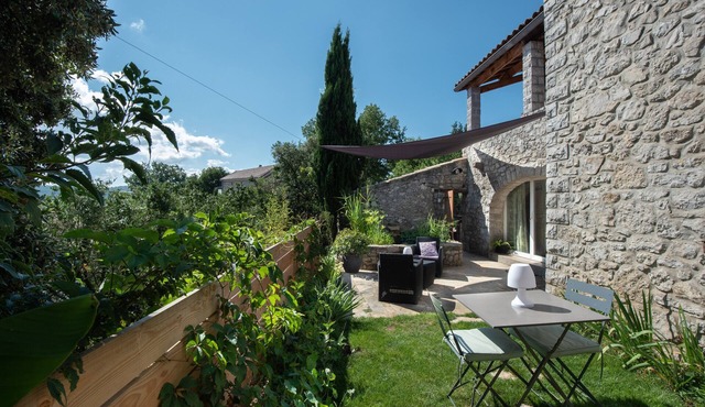 Cosy self-catering cottage in southern Ardèche
