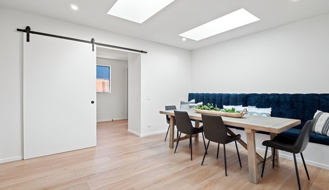 Cosy ski retreat on The Remarkables Ski Area. 5 minutes to Jacks Point Golf Club