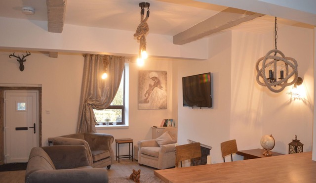 Cosy storey foxhill cottage