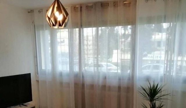 Cosy studio close to amenities and transport