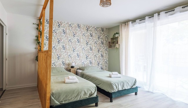 Cosy Studio Avec une Terrasse et Place de Parking