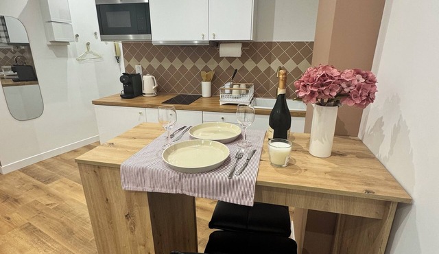 Cosy studio 3 minutes from the metro