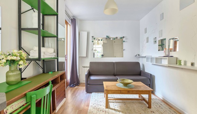 Cosy Studio – Rue des Martyrs, Walking Distance to Montmartre