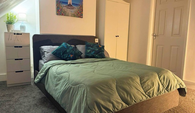 Cosy Studio Town Centre Fast WiFi Station