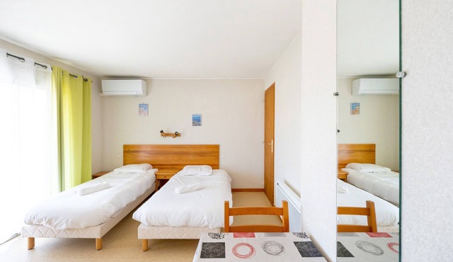 Cosy Studio with Balcony, Air Conditioning & Pool Table – Cazaubon