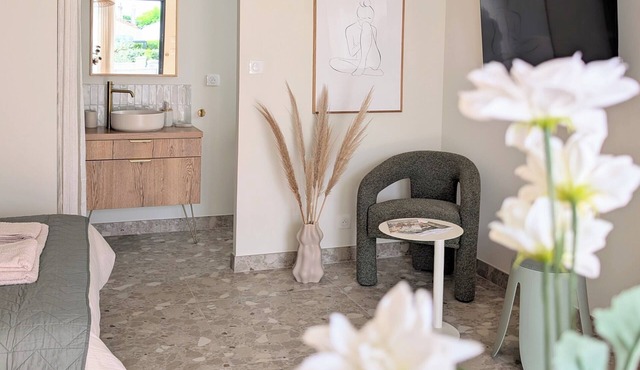 Cosy studio with garden and jacuzzi 5 min from Avignon