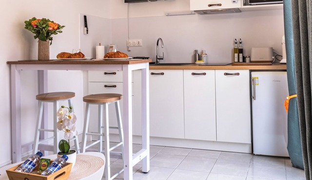 Cosy studio with parking space