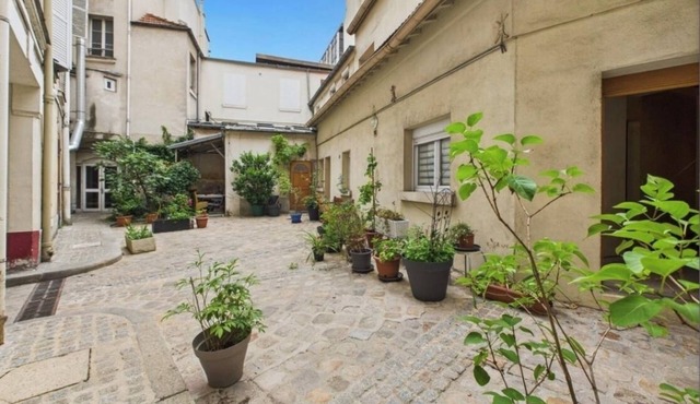 Cosy studio with private courtyard - Saint-Cloud