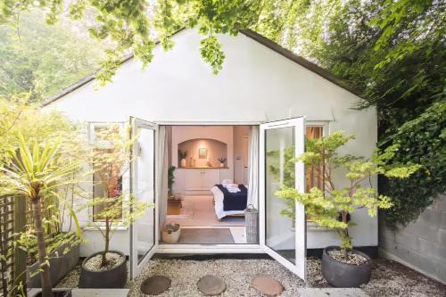 Cosy studio with private Japanese garden