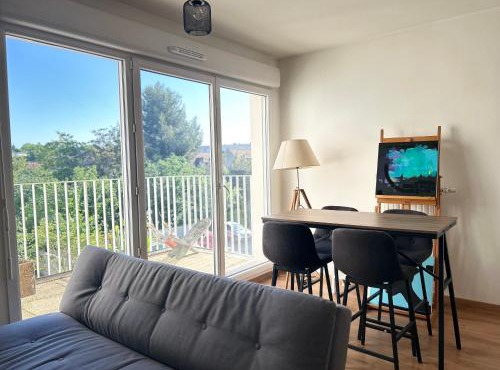 Cosy T2 à 3min de la gare - Parking souterrain Gratuit & Privé - Paris & Disneyland 25min
