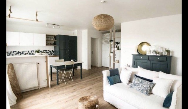 Cosy T2 apartment - Lyon 7th metro streetcar - Parking - Charming furnishings