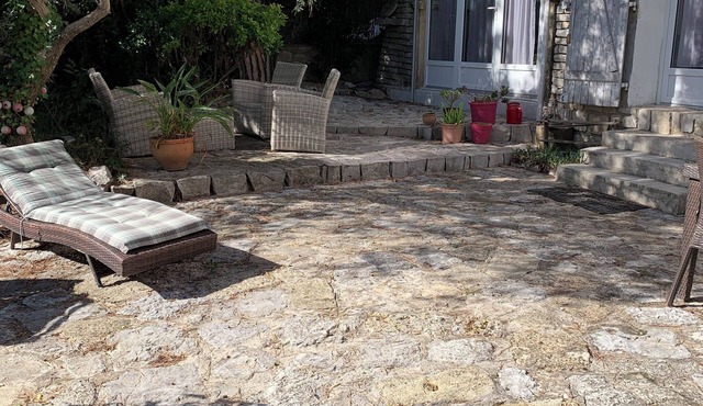 Cosy town house, 1 bedroom, sleeps 4 - Outsideeur 150 m² - Parking