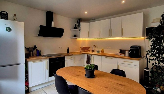 Cosy townhouse Sézanne center, private parking netflix and premium