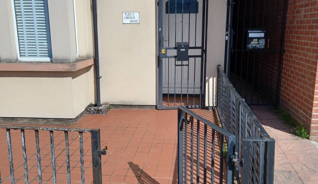 Cosy, Two-bedroom , ground floor flat