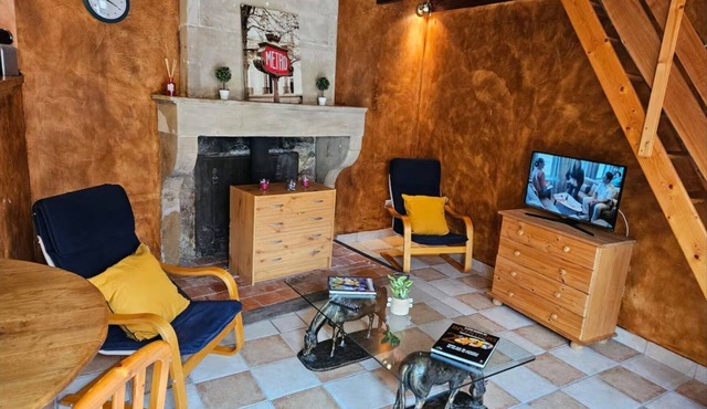 Cosy, unusual house