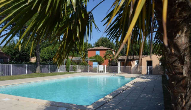 Cosy villa with garden & pool in the heart of a golf course - Drôme Provençale 🌞