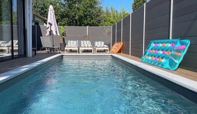 Cosy villa with pool & south-facing terrace - 800 m from the beach