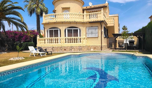 Cosy Villa LAURA in Els Poblets