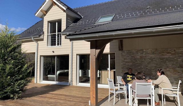 Cosy villa, modern comfort, air conditioning, 3 bedrooms, 3 bathrooms, garden