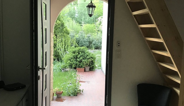 Cosy villa with large garden, private pool, giant trampoline, swing