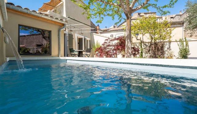 Cosy village house, secret garden, pool