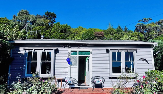 Cosy vintage villa in central Kaikoura. Short walk to town & beach. Pet friendly